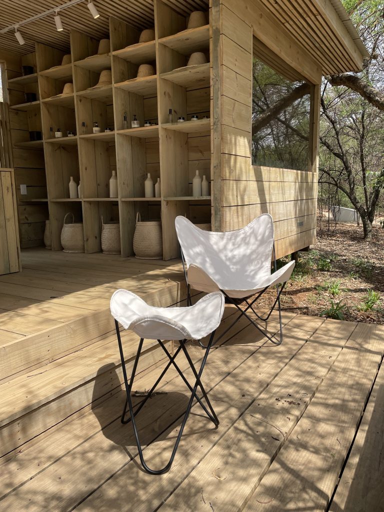 Farmhouse 58, Cradle of Humankind, Krugersdorp | Butterfly Chairs